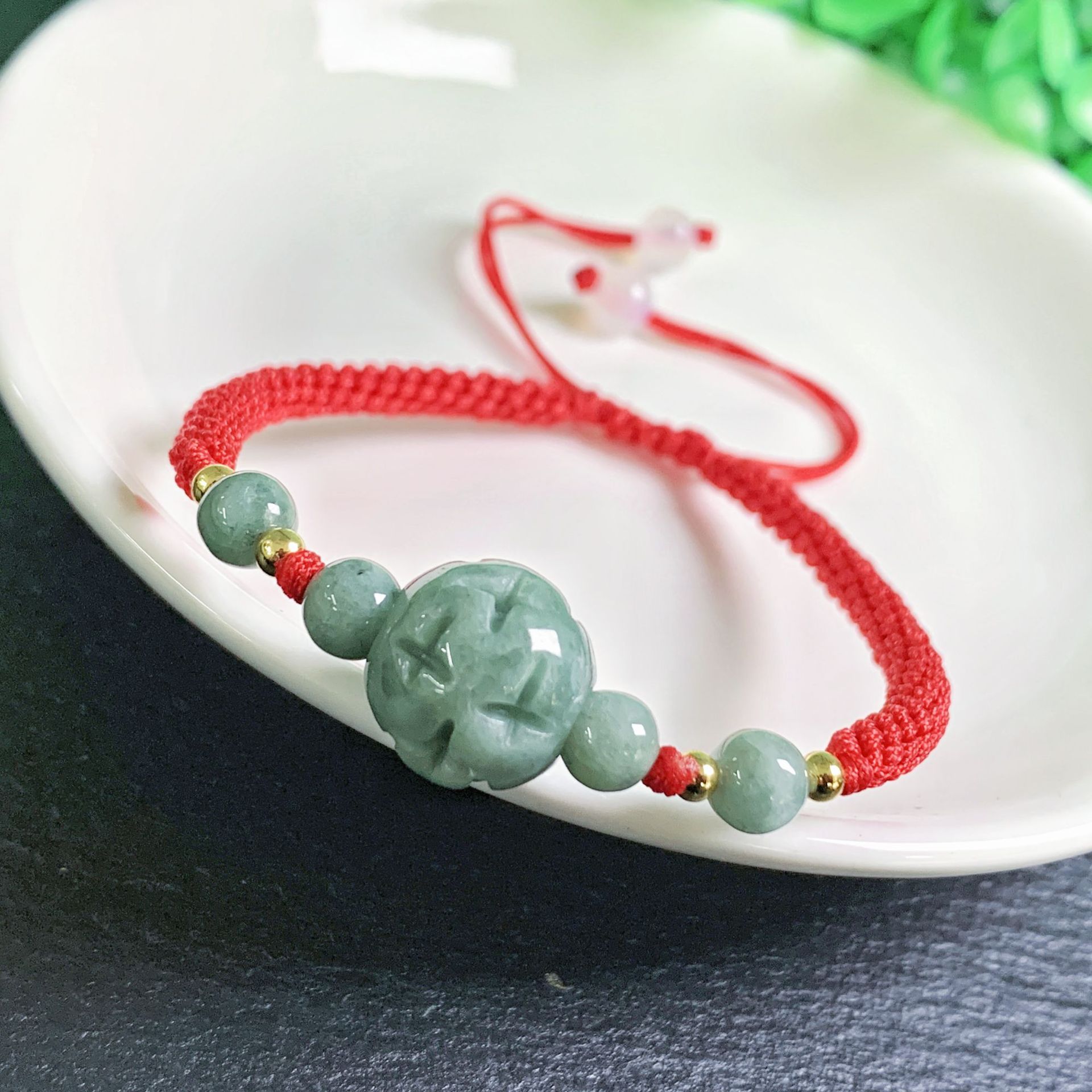 Un braccialetto con perline in - Bracelets recensione e prezzo