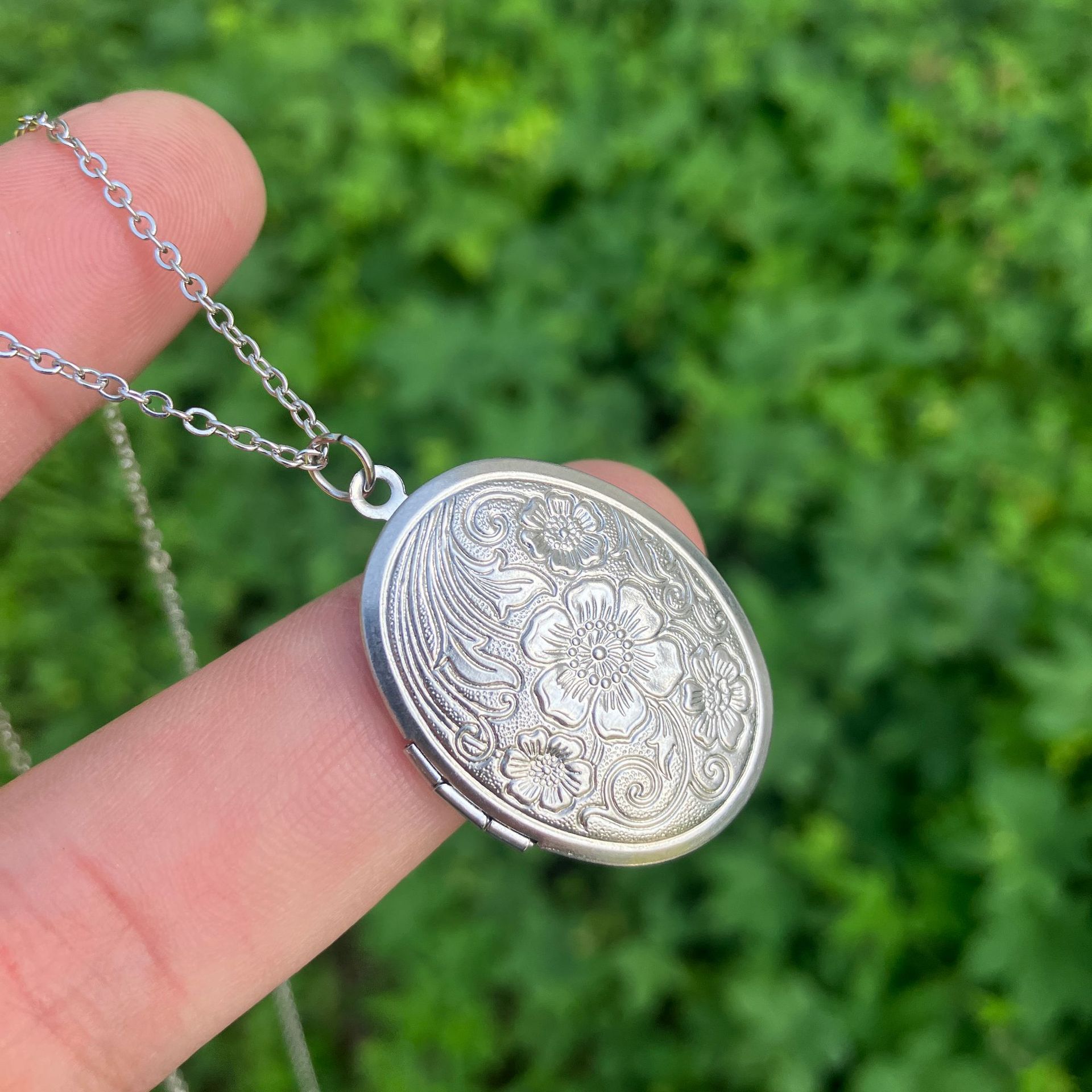 Collane con Ciondolo a Cuore O - Heart Locket Necklace Photo recensione e prezzo