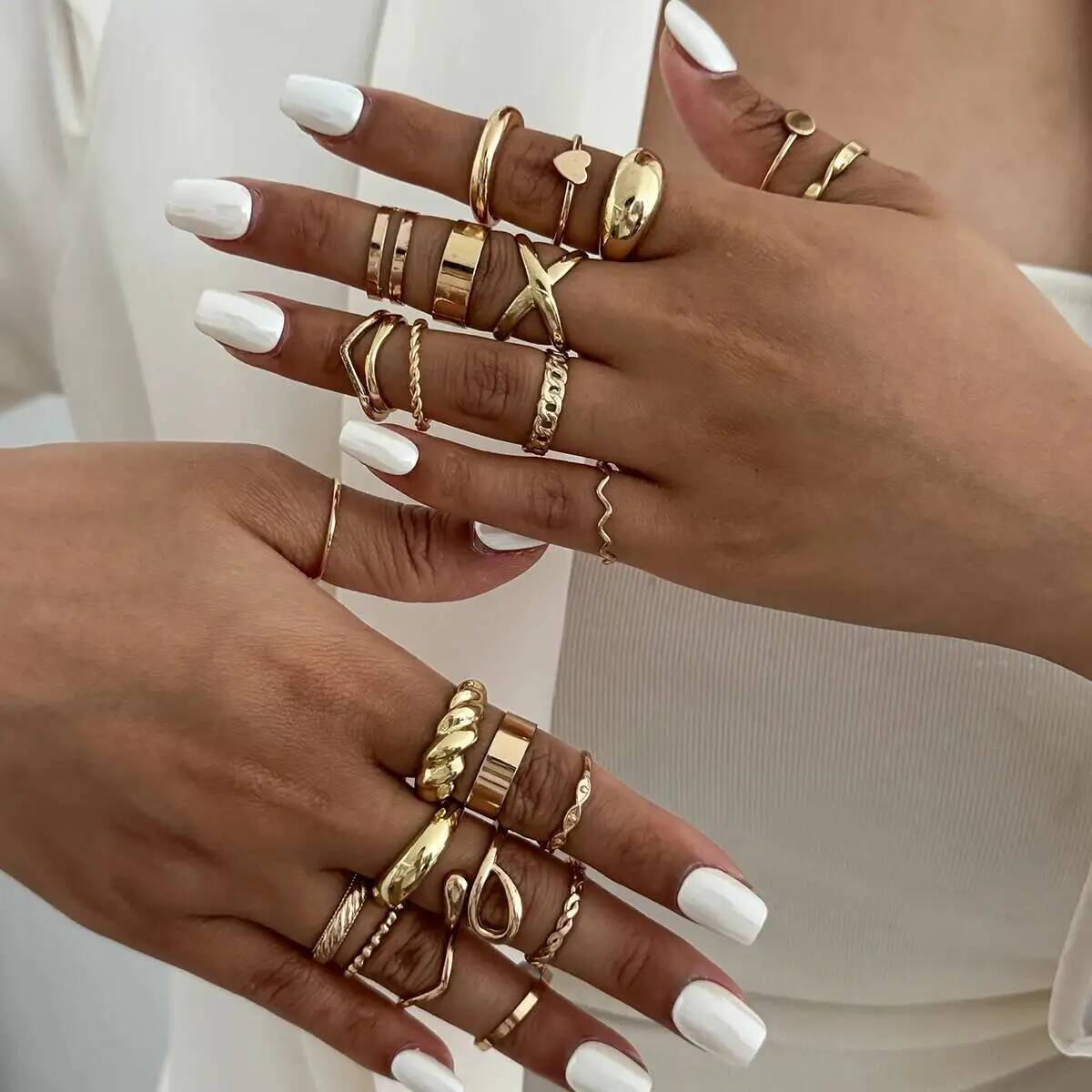 KunJoe 24 Pz/set Alla Moda Geo - Vintage Punk Knuckle Rings Set recensione e prezzo