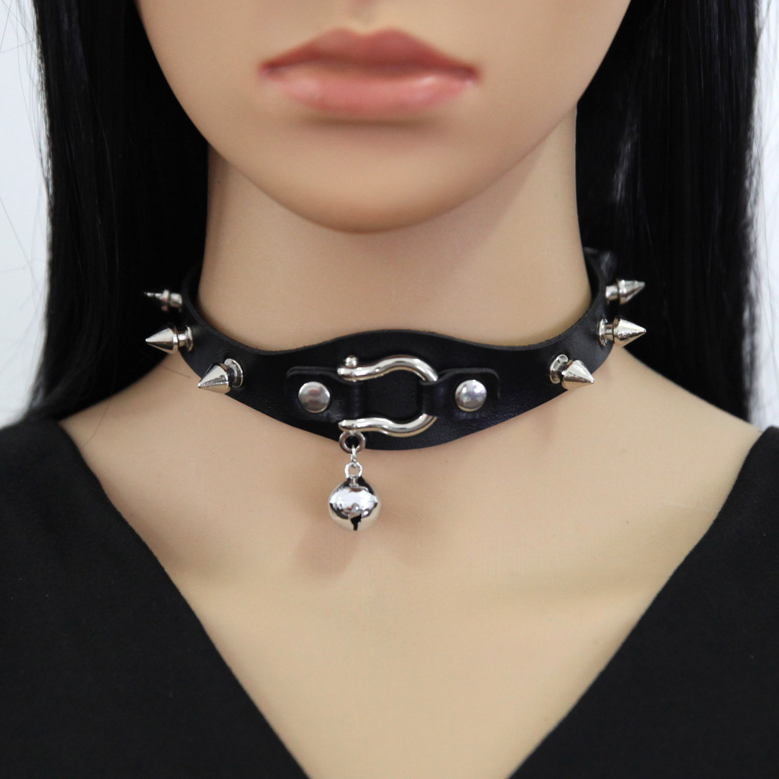 Collana girocollo con punta ne - Goth Punk Spike Choker recensione e prezzo