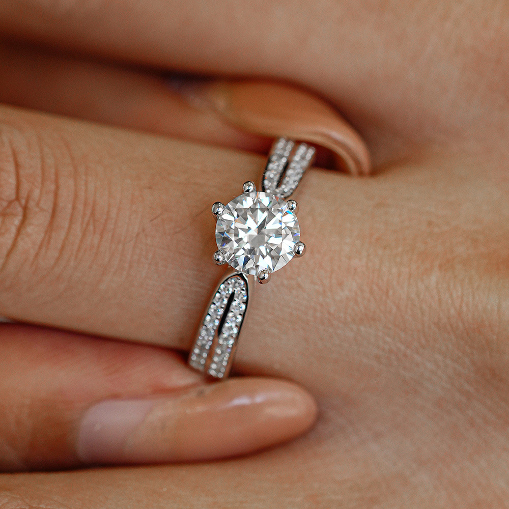 Anello di fidanzamento classic - Moissanite Engagement Ring 1 Carat recensione e prezzo