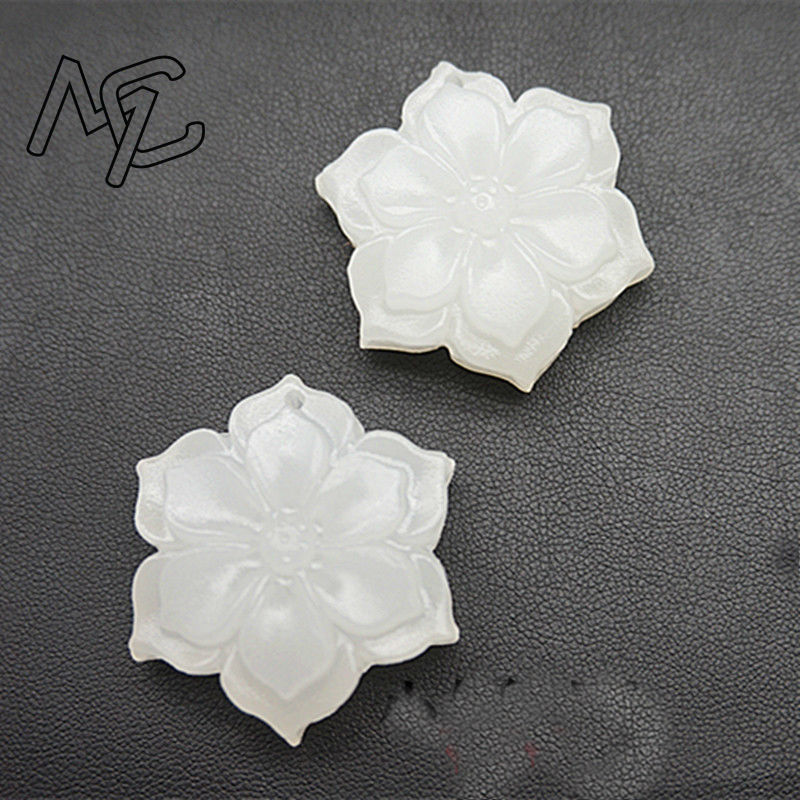 Ciondolo fiore pentagonale in  - Necklaces recensione e prezzo