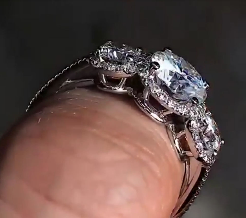 Anello di fidanzamento per ann - Moissanite Engagement Ring 1 Carat recensione e prezzo